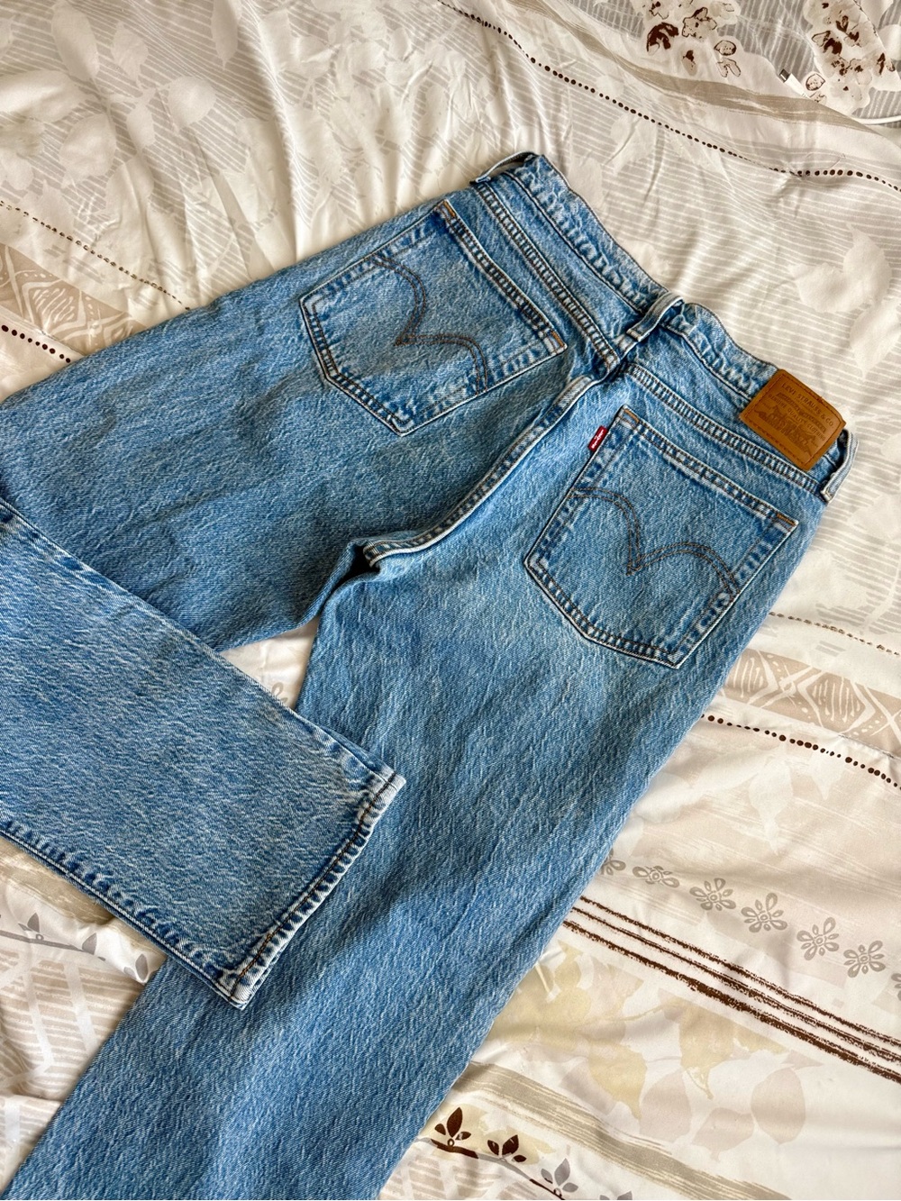 Levi's Women’s Wedgie-Straight Blue Denim Jeans